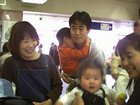 そんなに恥ずかしがらないでよ〜.今度遊んでね.