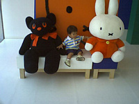 ubNxAƃ~btB[ƈꏏɋLOBe.lƈꐶ肵Ă肭킢.