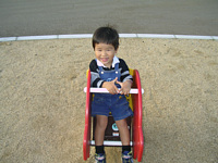 まだまだ遊びまっせ〜.ビヨンビヨンビヨン...