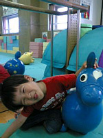 ドリームののびのび広場で大はしゃぎ.ロディが迷惑そうな顔してない?