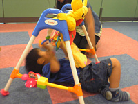 赤ちゃんの時こうやってよくあそんだよね〜.